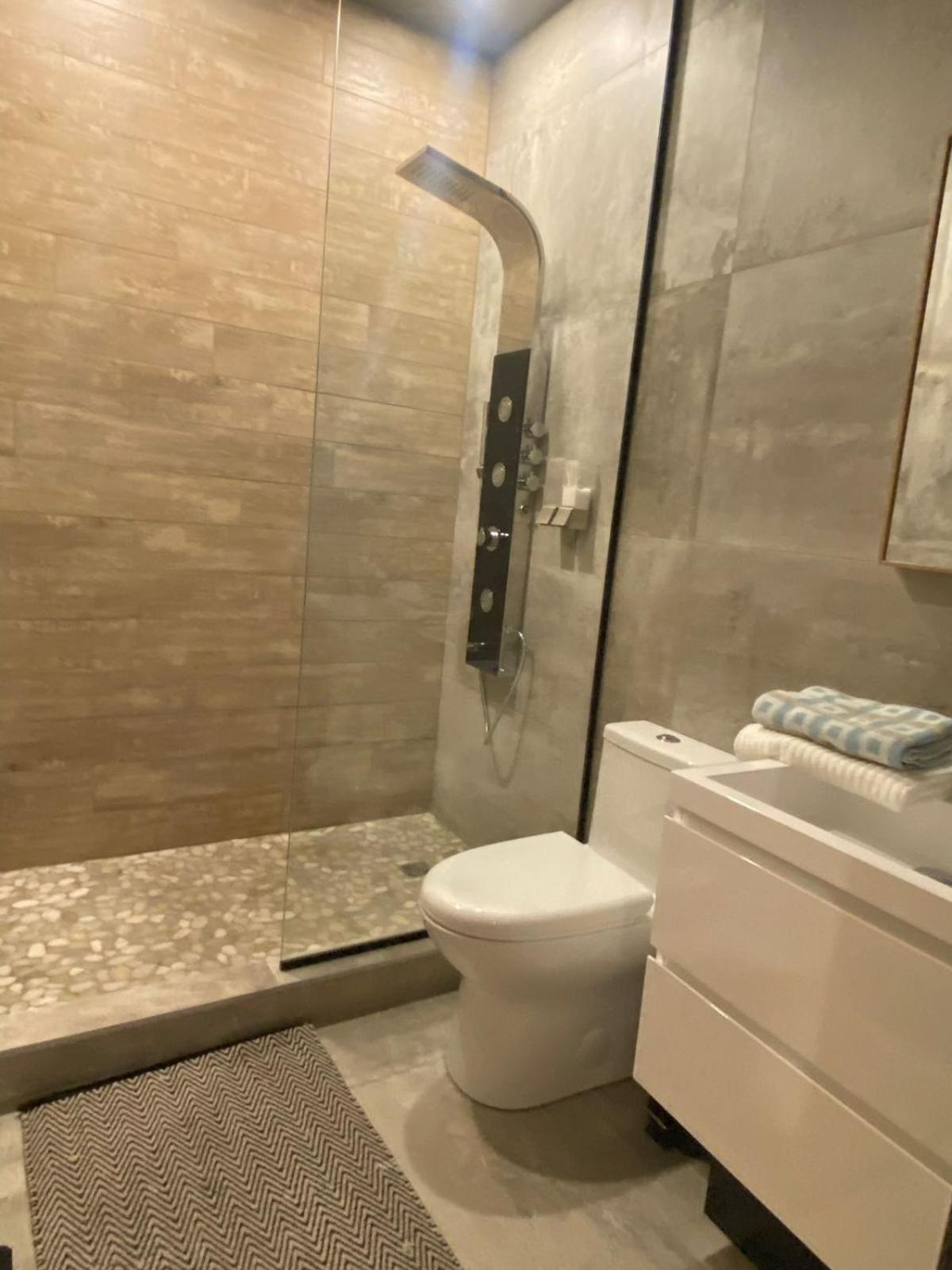 Private Room & Private Bathroom In Le Plateau Montreal Luaran gambar